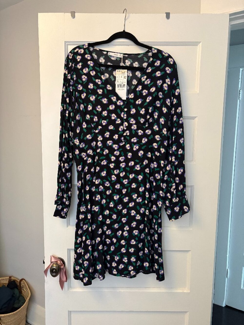 NWT! Mango size 10 'fit and flare' style printed dress.